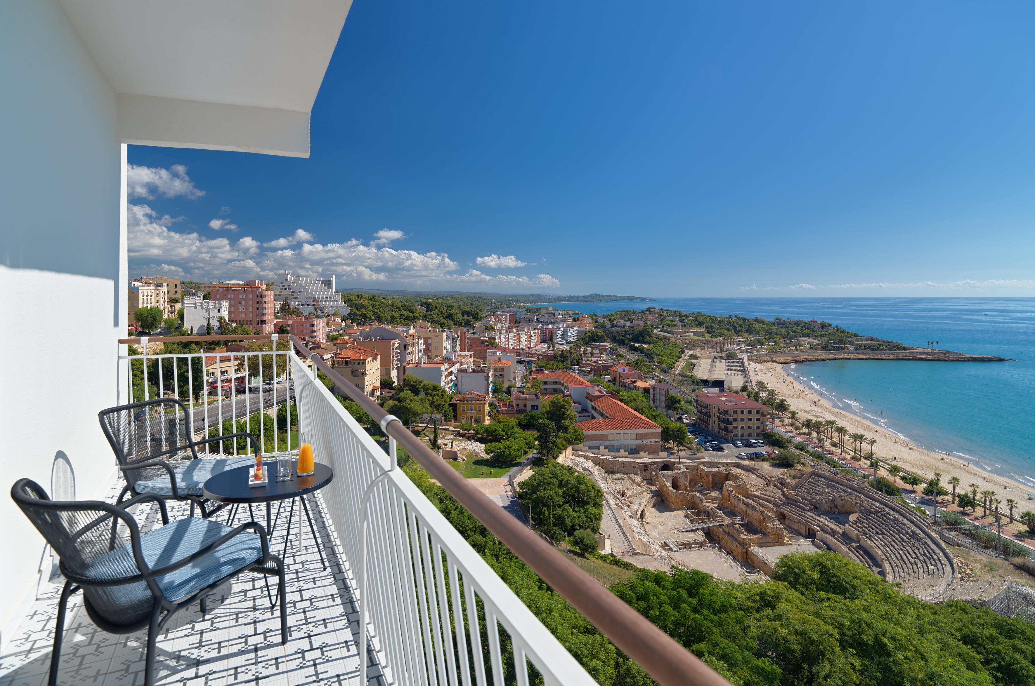 Отель H10 Imperial Tarraco 4 Sup Таррагона Экстерьер фото