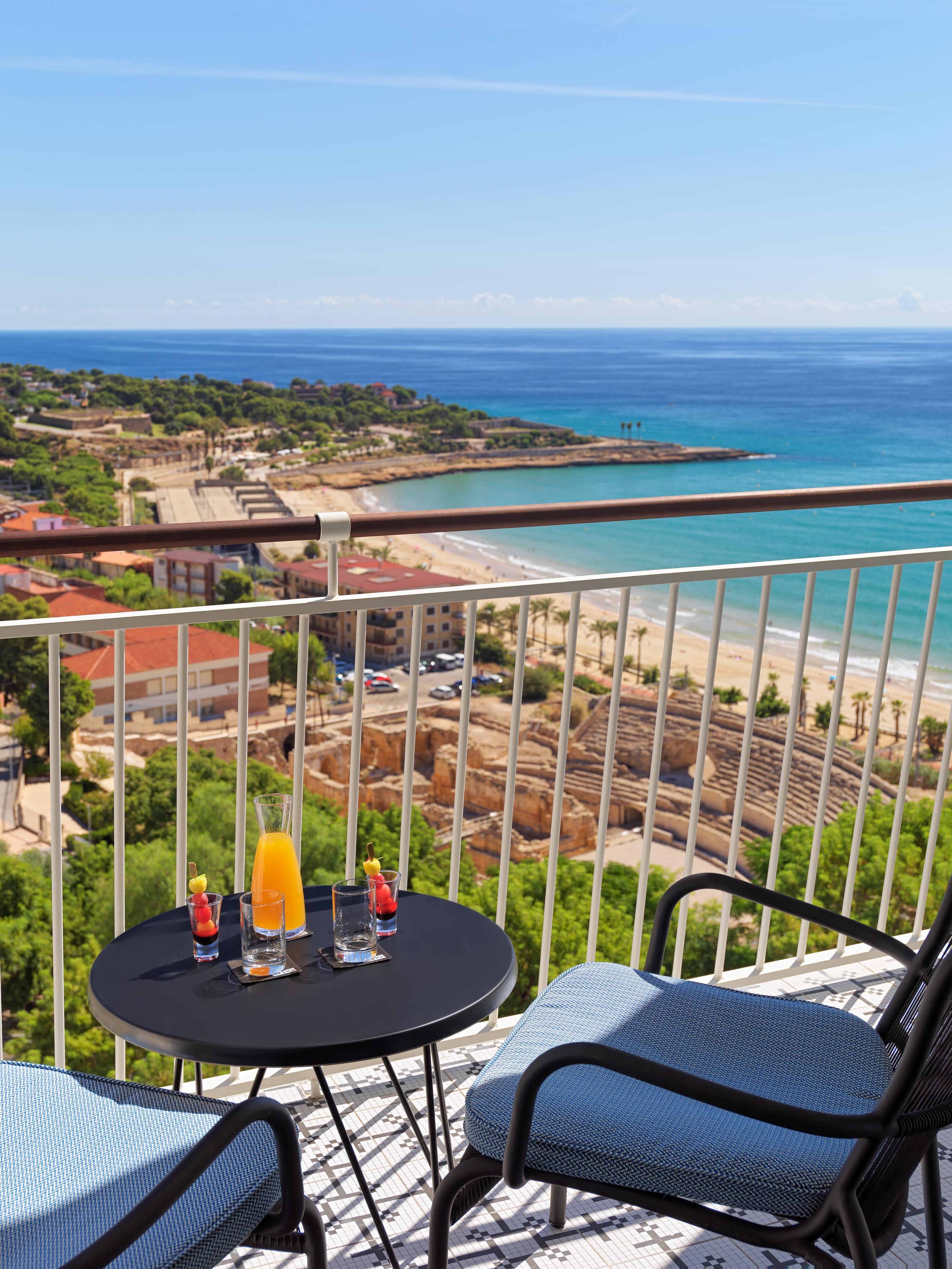 Отель H10 Imperial Tarraco 4 Sup Таррагона Экстерьер фото